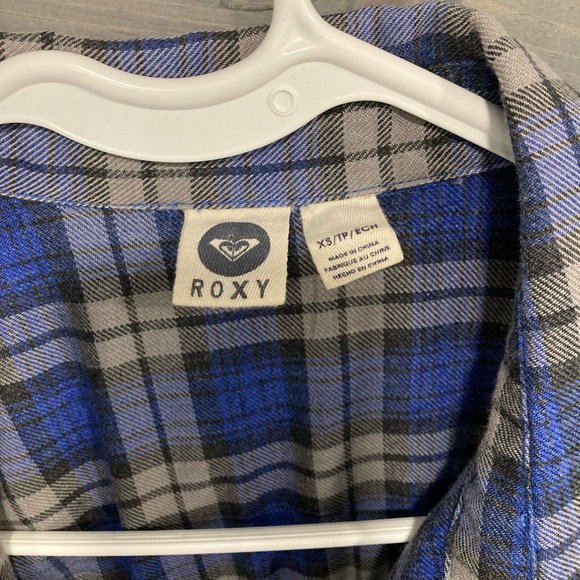 Women’s Roxy Flannel Top - Picture 3 of 8